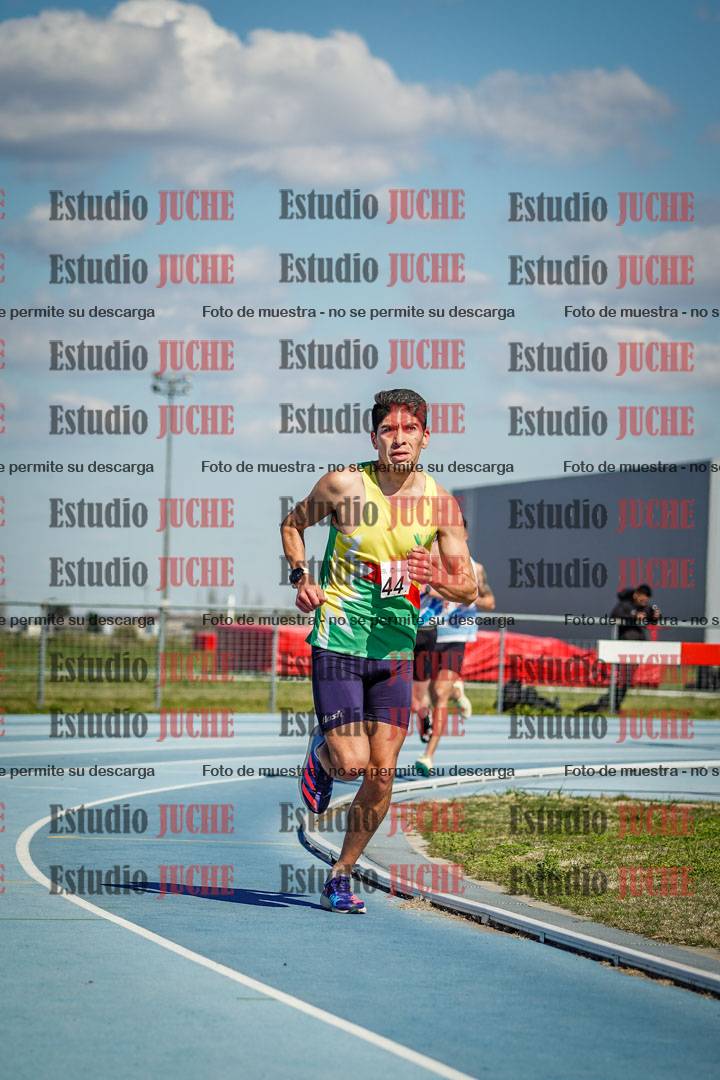 Fotos de los 5000 m llanos de mujeres y varones
