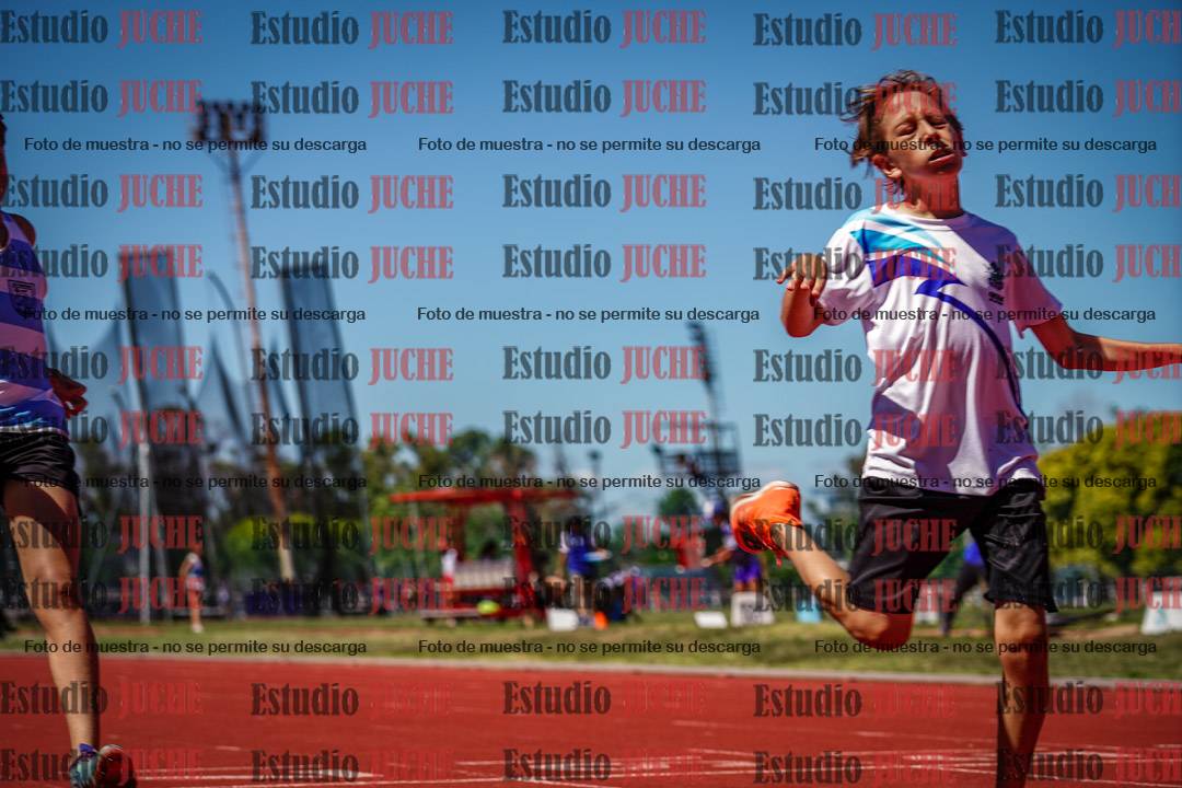 Fotos de los 150 m llanos de varones