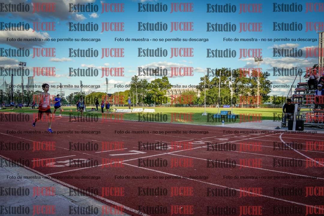 Fotos de los 400 m llanos de varones