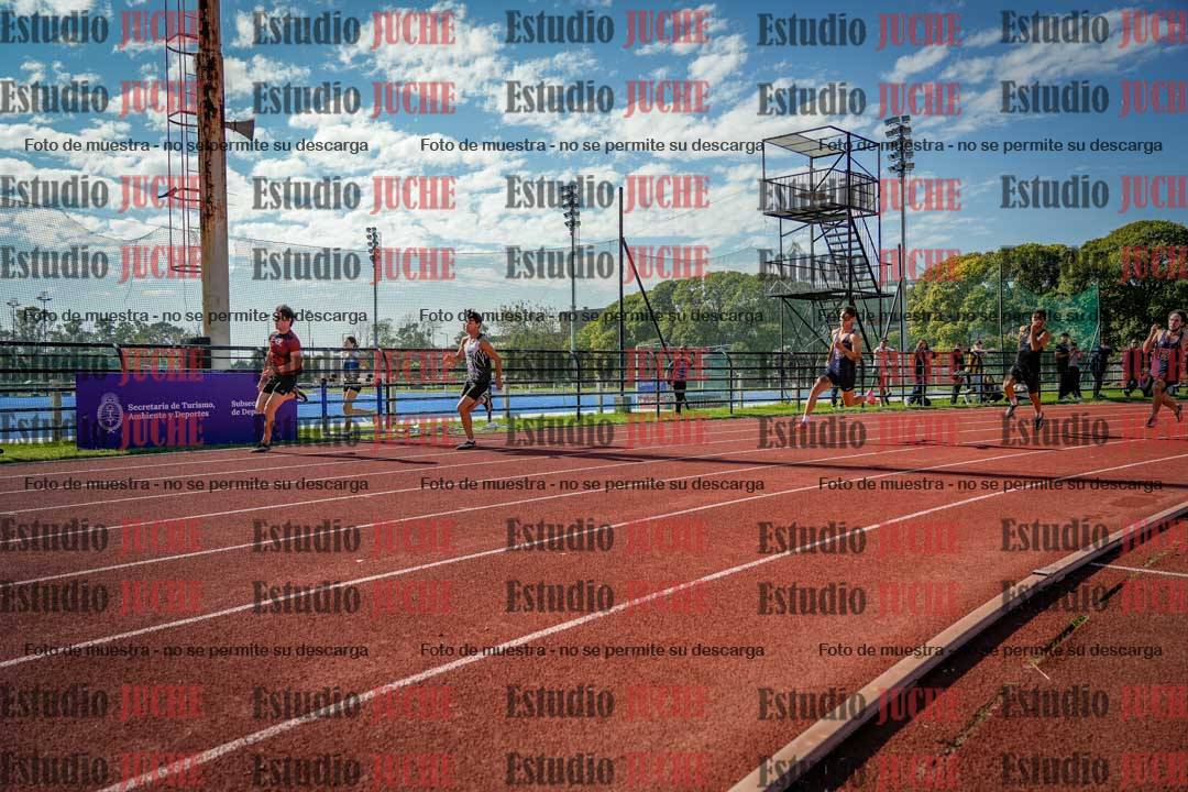 Fotos de los 200 m llanos de varones