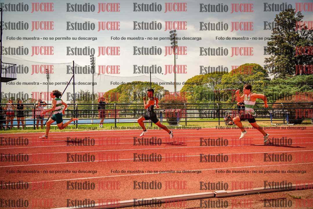Fotos de los 200 m llanos de varones