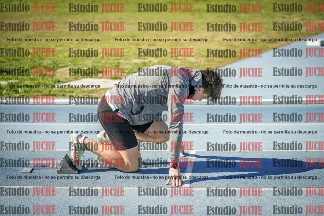 Fotos de los 400 m llanos de varones
