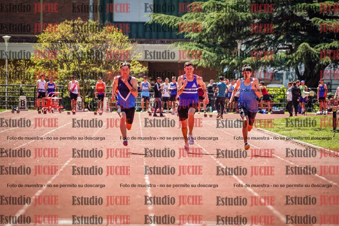 Fotos de los 100 m llanos de varones