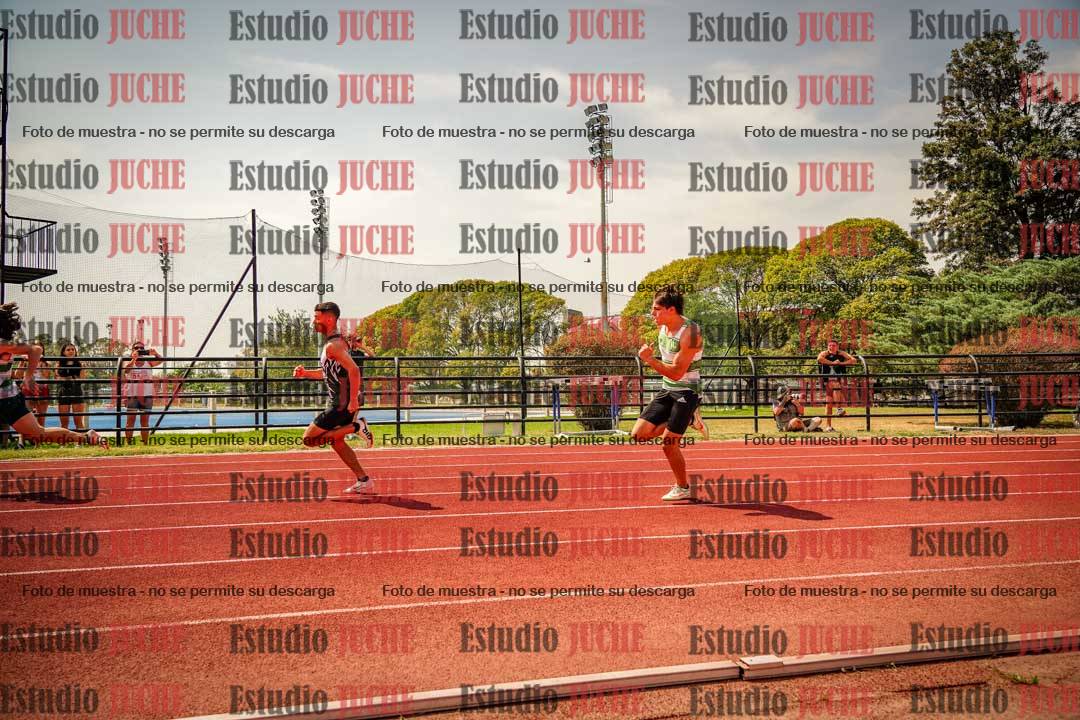 Fotos de los 200 m llanos de varones
