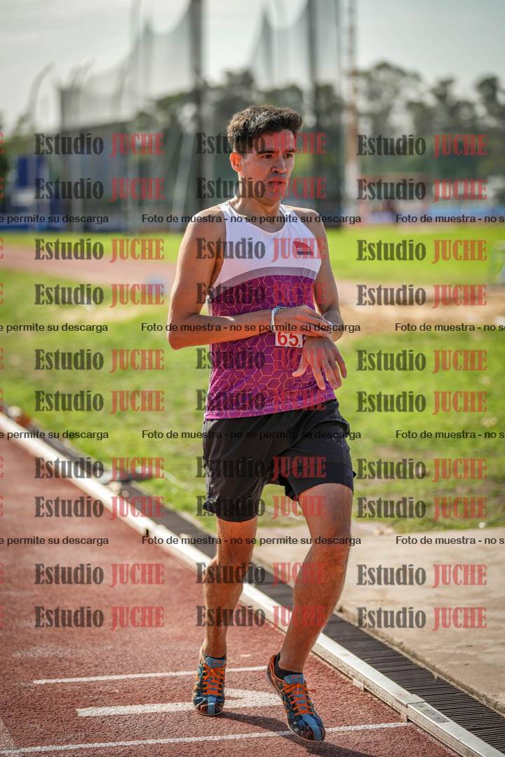Fotos de los 800 m llanos de varones