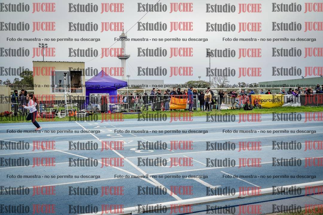 Fotos de los 50 m llanos de mujeres - U12
