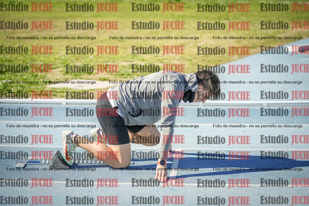 Fotos de los 400 m llanos de varones
