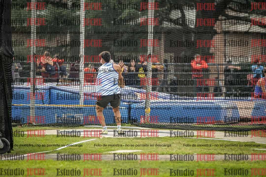 Fotos del lanzamiento de martillo de varones