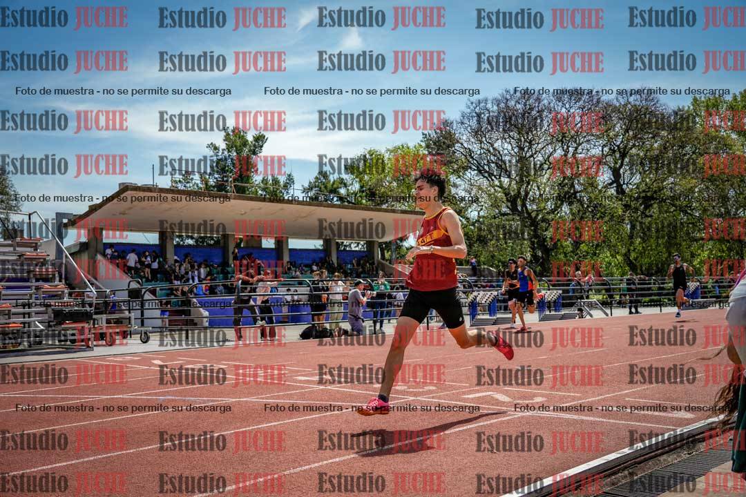 Fotos de los 400 m llanos de varones