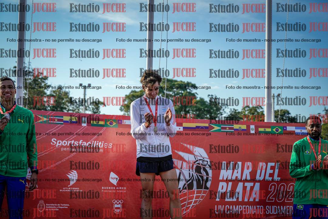 Fotos de algunos extras y podios del día 1