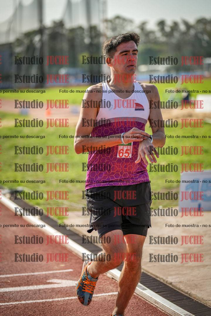 Fotos de los 800 m llanos de varones