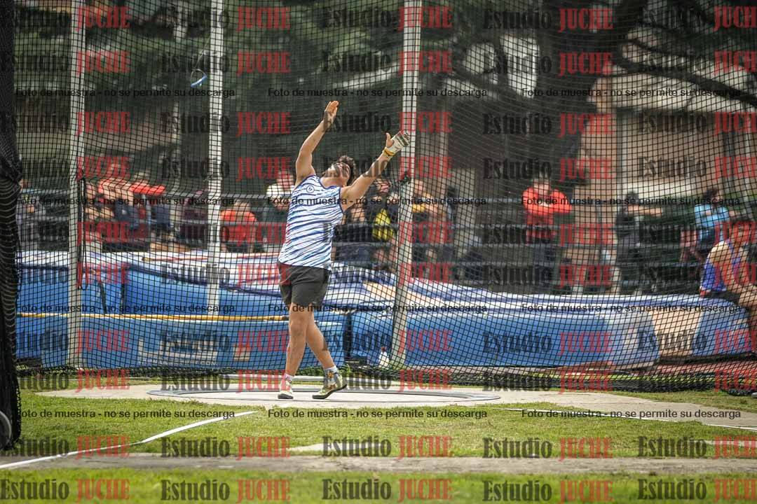 Fotos del lanzamiento de martillo de varones