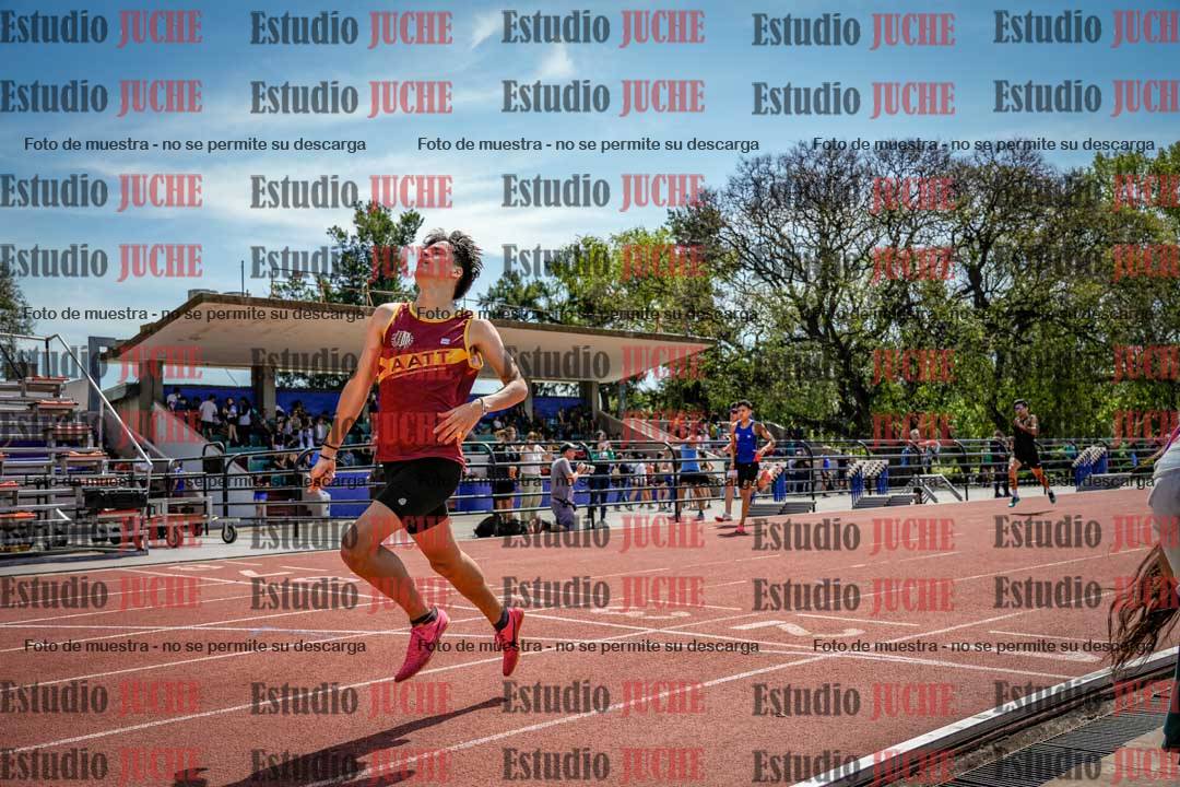 Fotos de los 400 m llanos de varones