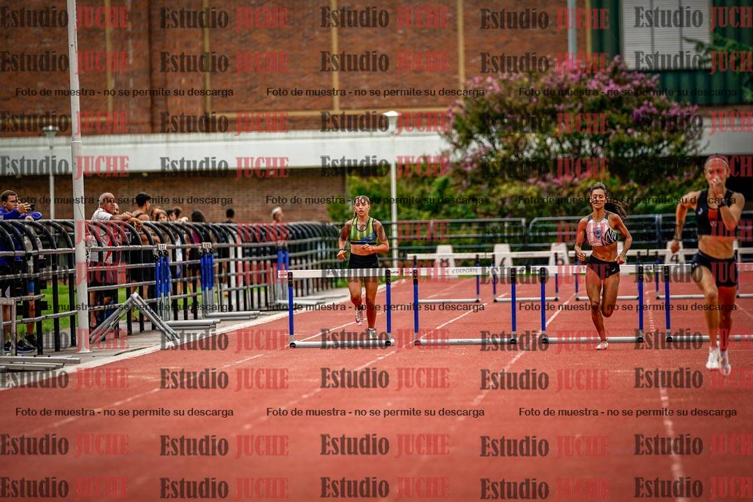 Fotos de los 400 m con vallas de mujeres