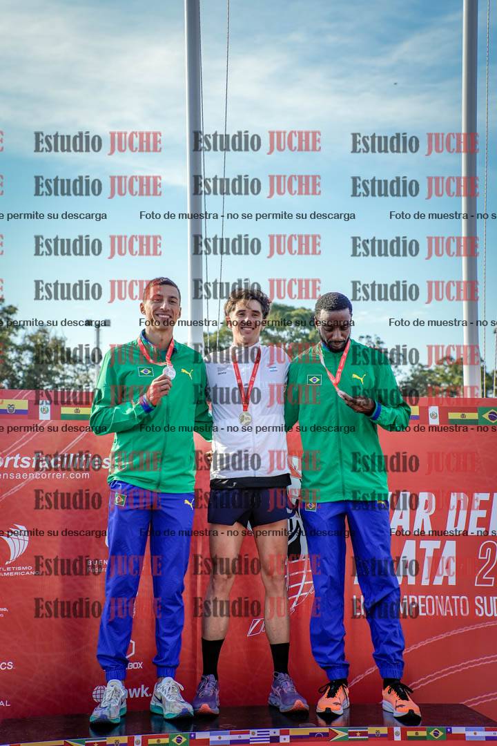 Fotos de algunos extras y podios del día 1