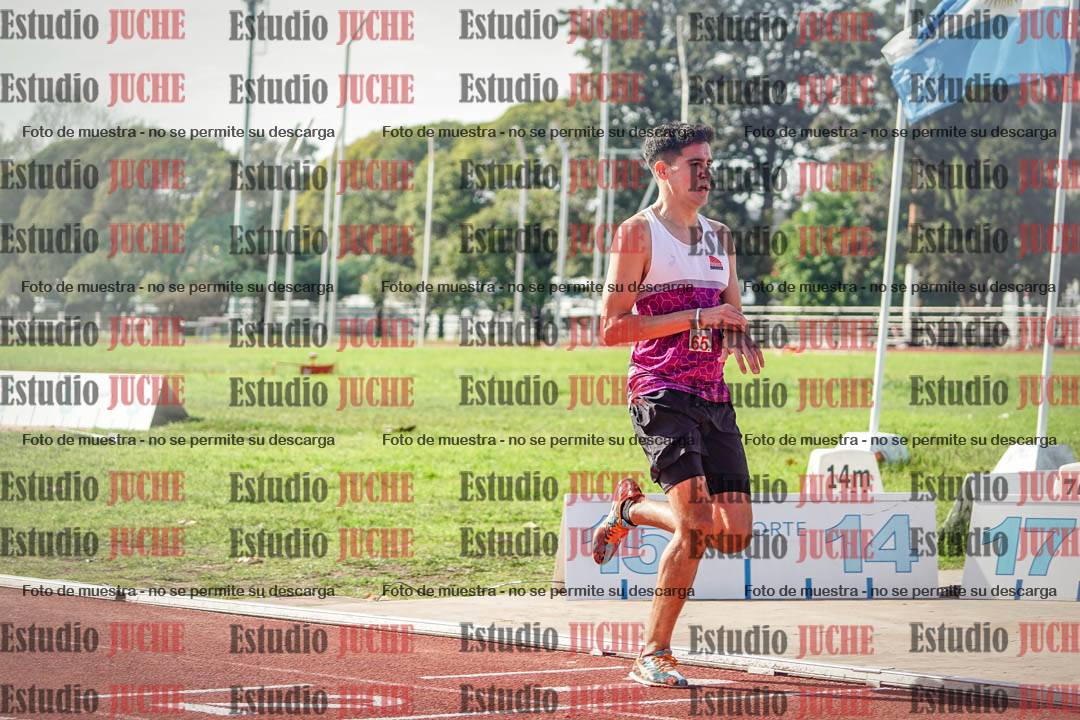 Fotos de los 800 m llanos de varones