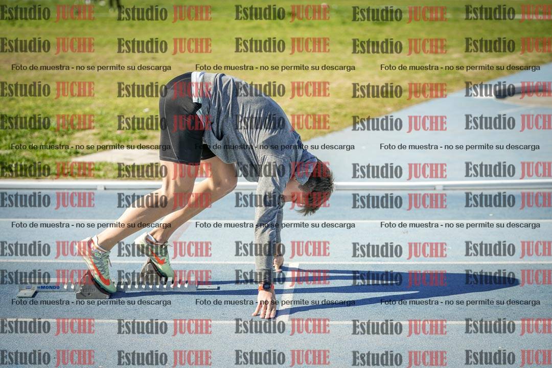 Fotos de los 400 m llanos de varones