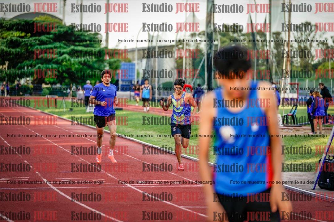 Fotos de los 400 m llanos de varones