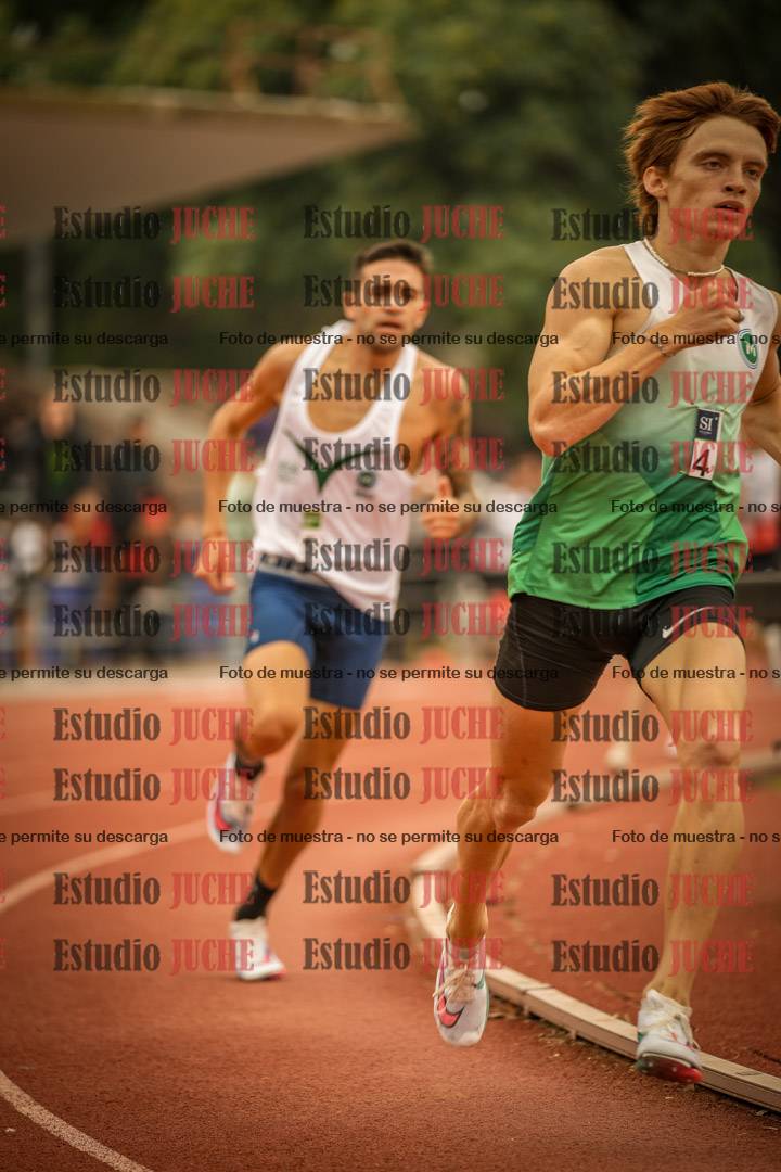 Fotos de los 800 m llanos de varones