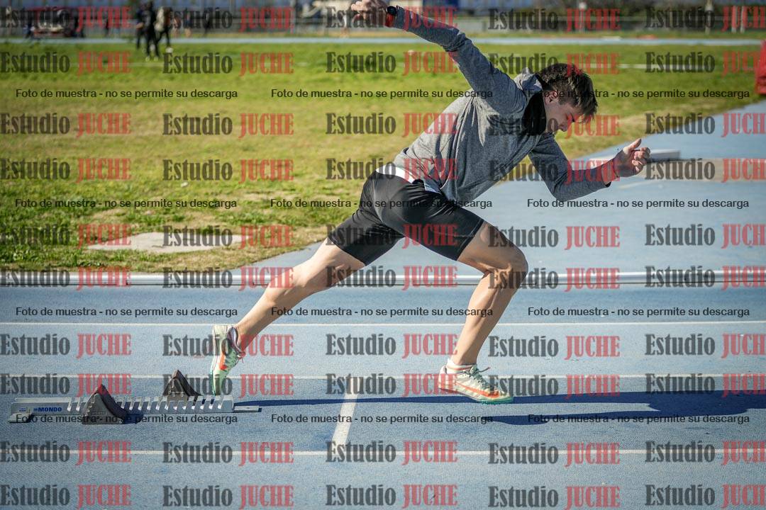 Fotos de los 400 m llanos de varones