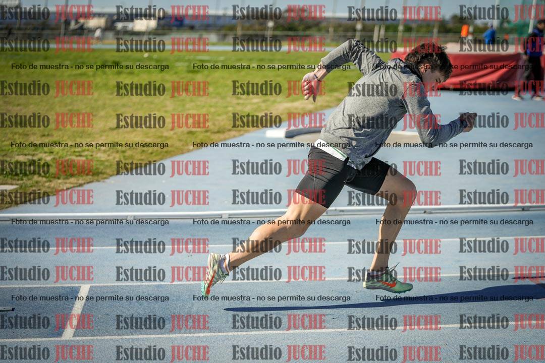 Fotos de los 400 m llanos de varones