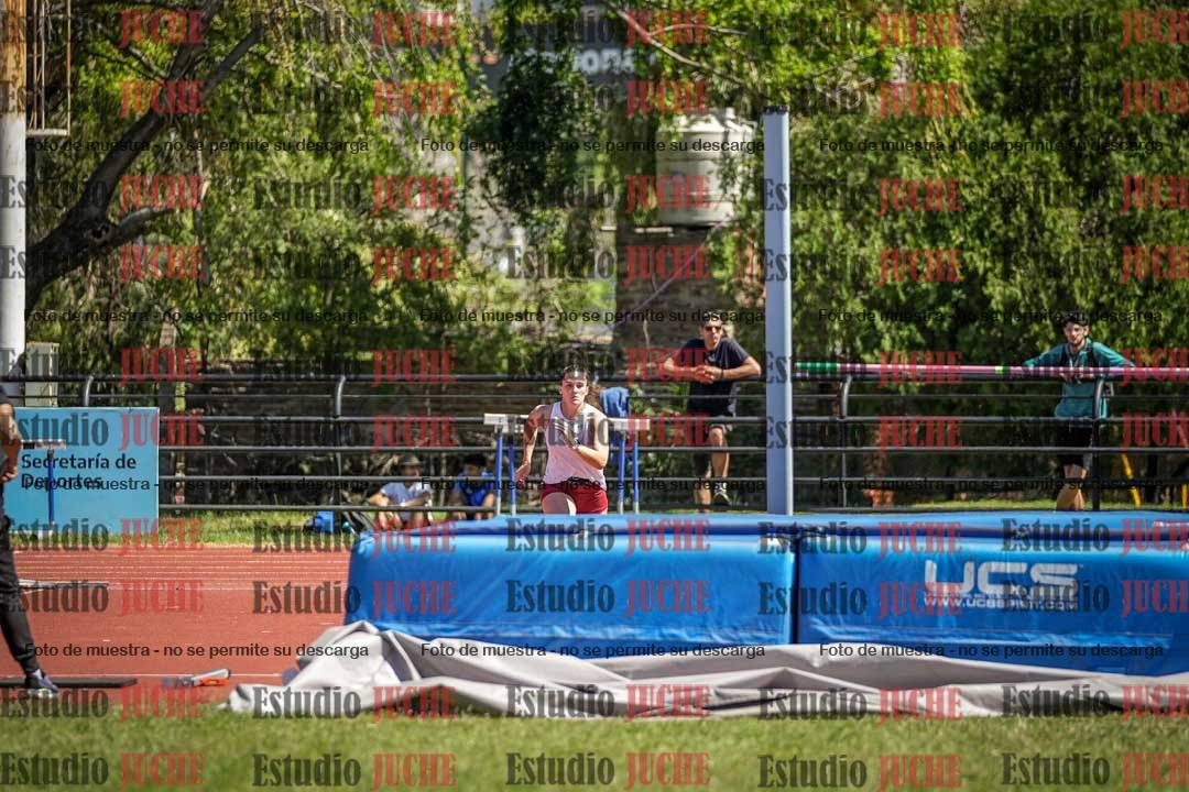 Fotos del salto en alto de mujeres