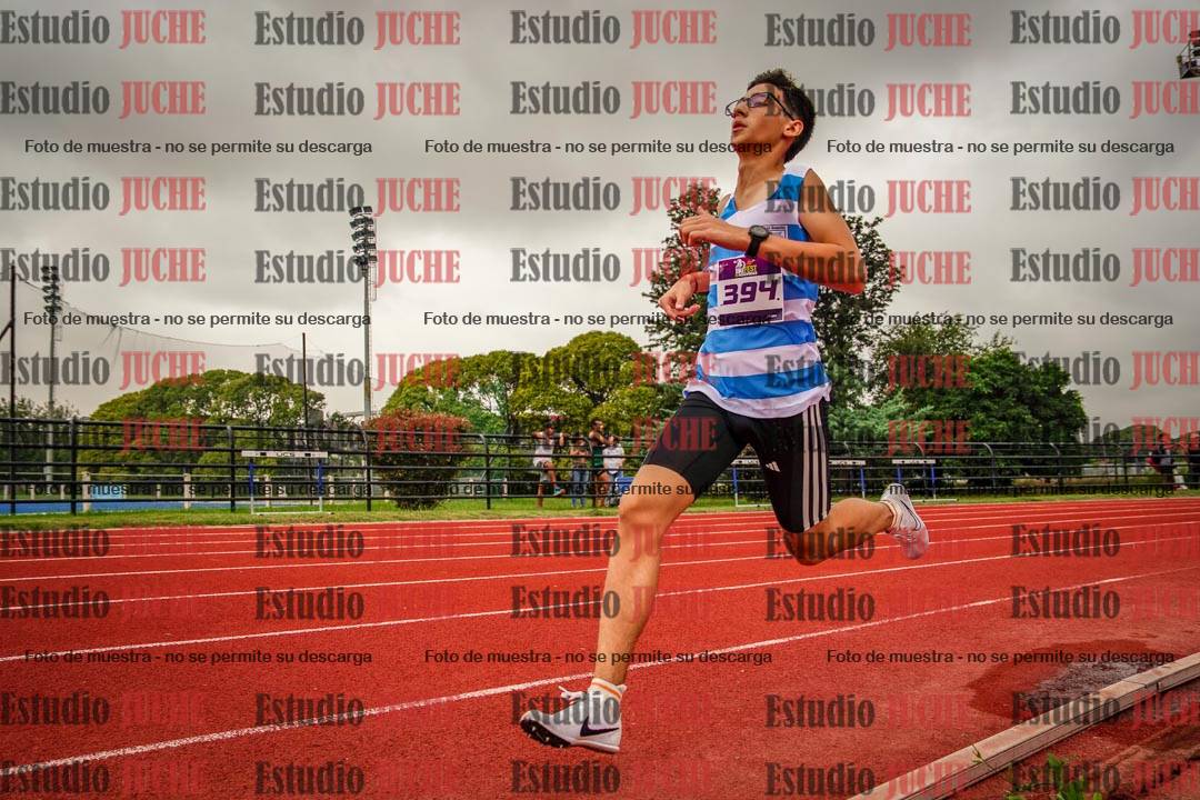 Fotos de los 800 m llanos de varones