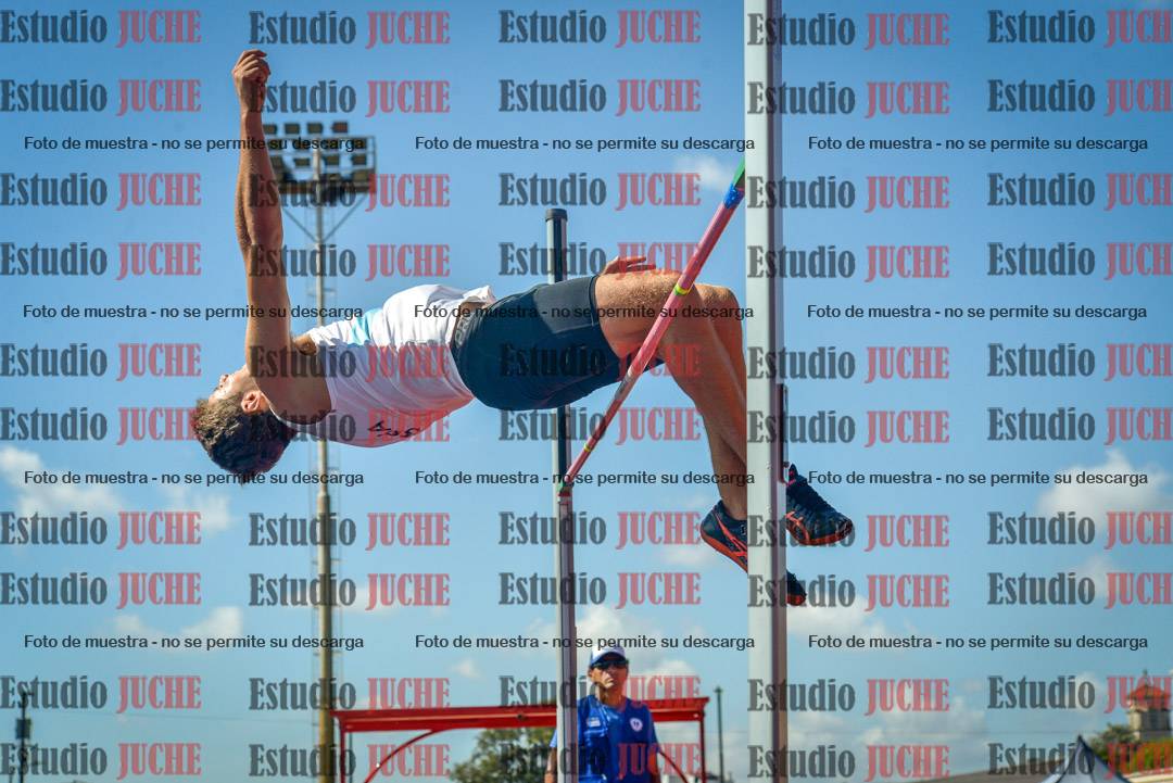 Fotos del salto en alto de varones