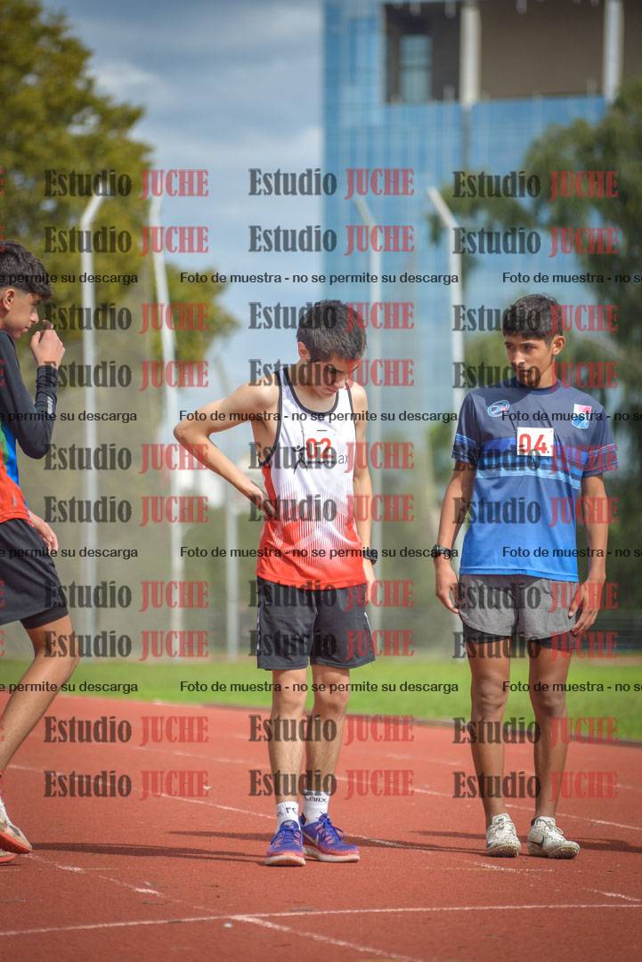 Fotos de los 600 m llanos de varones