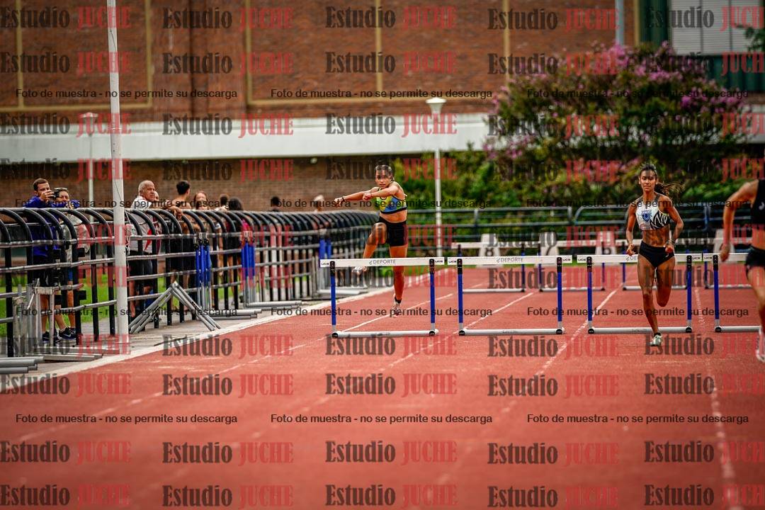 Fotos de los 400 m con vallas de mujeres