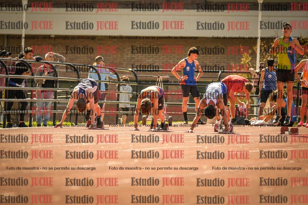 Fotos de los 100 m llanos de varones