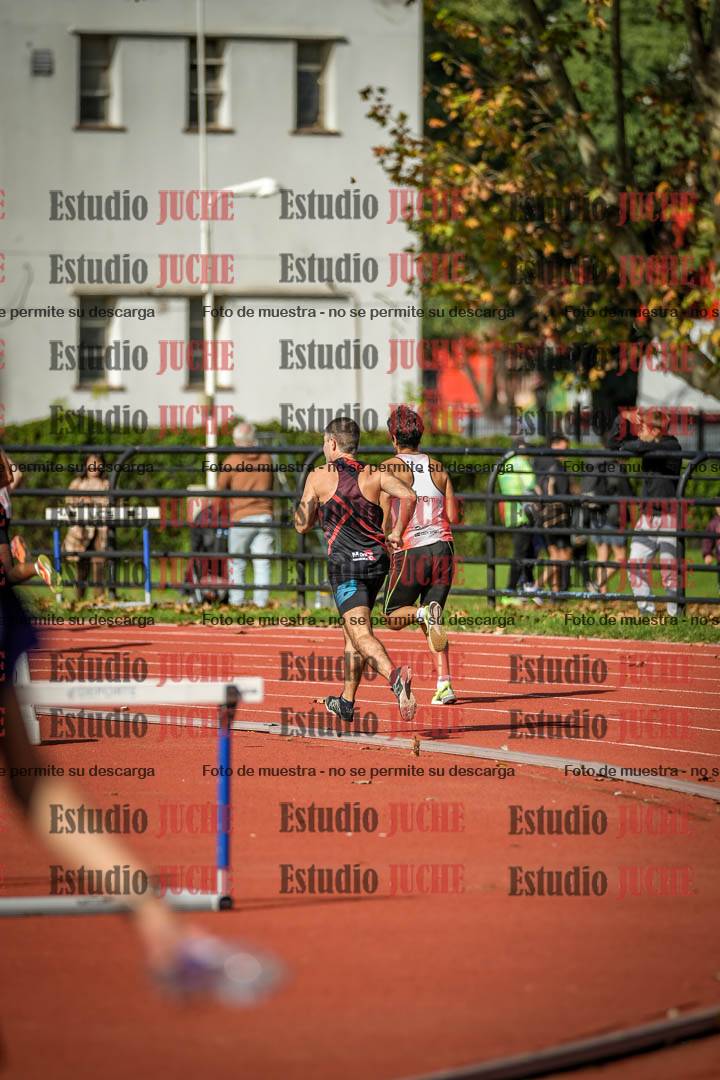 Fotos de los 800 m llanos de varones