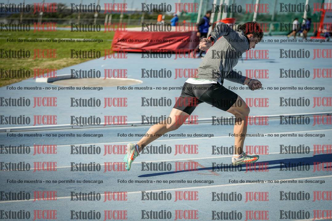 Fotos de los 400 m llanos de varones