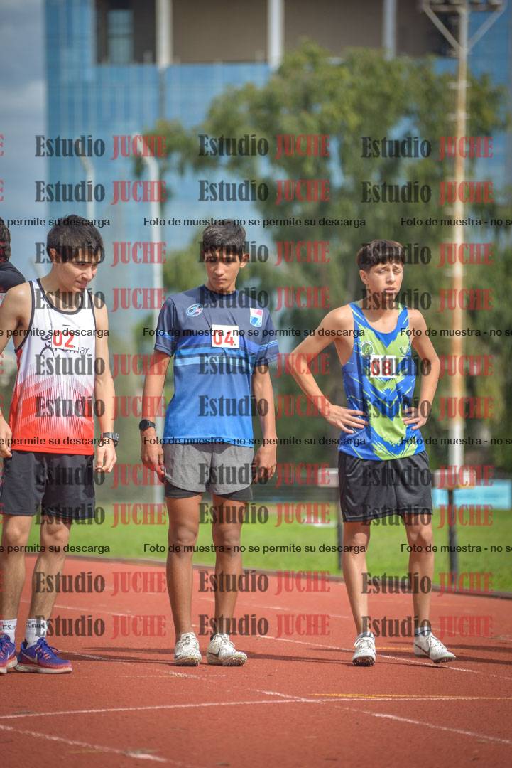Fotos de los 600 m llanos de varones