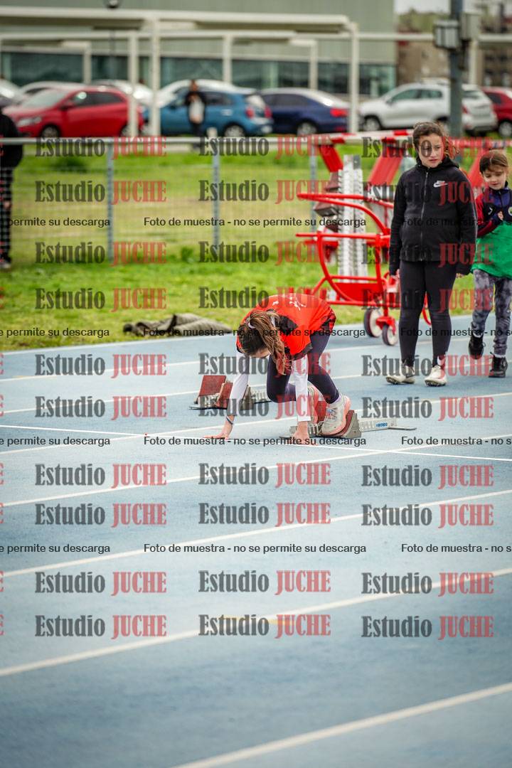 Fotos de los 50 m llanos de mujeres - U12