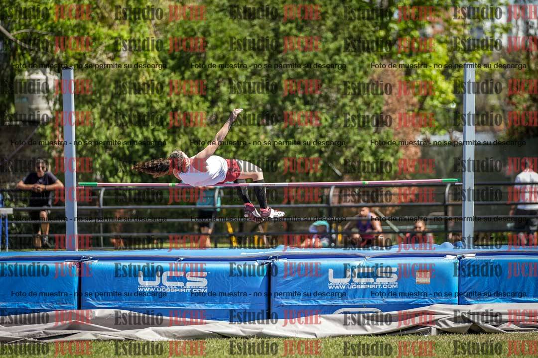 Fotos del salto en alto de mujeres
