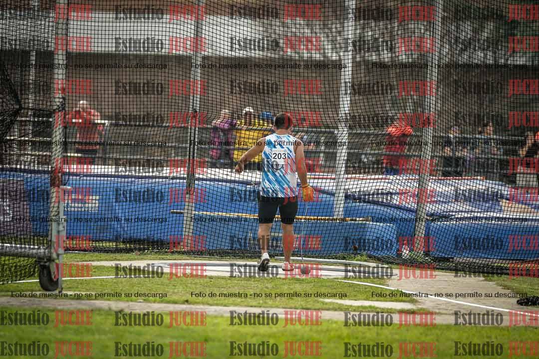 Fotos del lanzamiento de martillo de varones