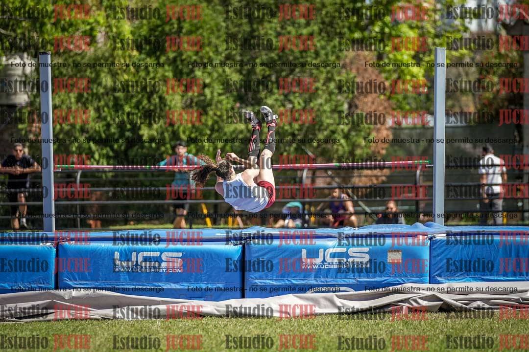 Fotos del salto en alto de mujeres