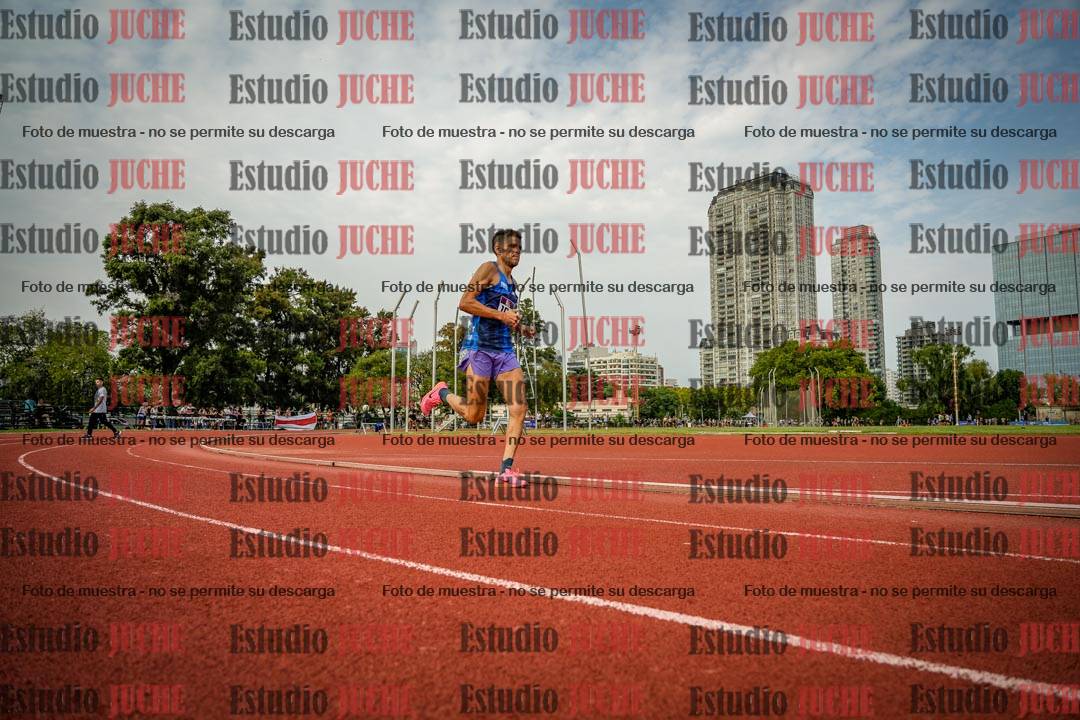 Fotos de los 3000 m llanos de varones