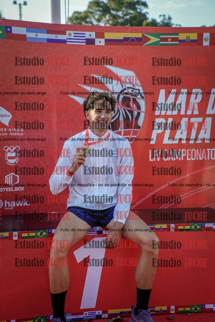 Fotos de algunos extras y podios del día 1