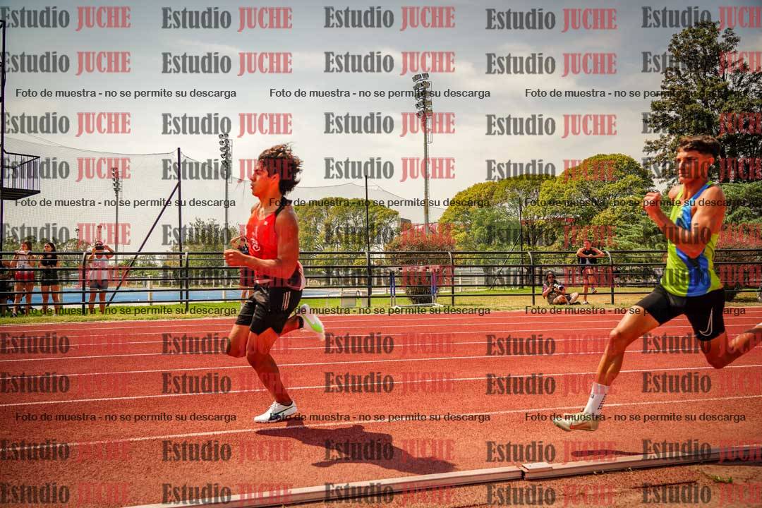 Fotos de los 200 m llanos de varones