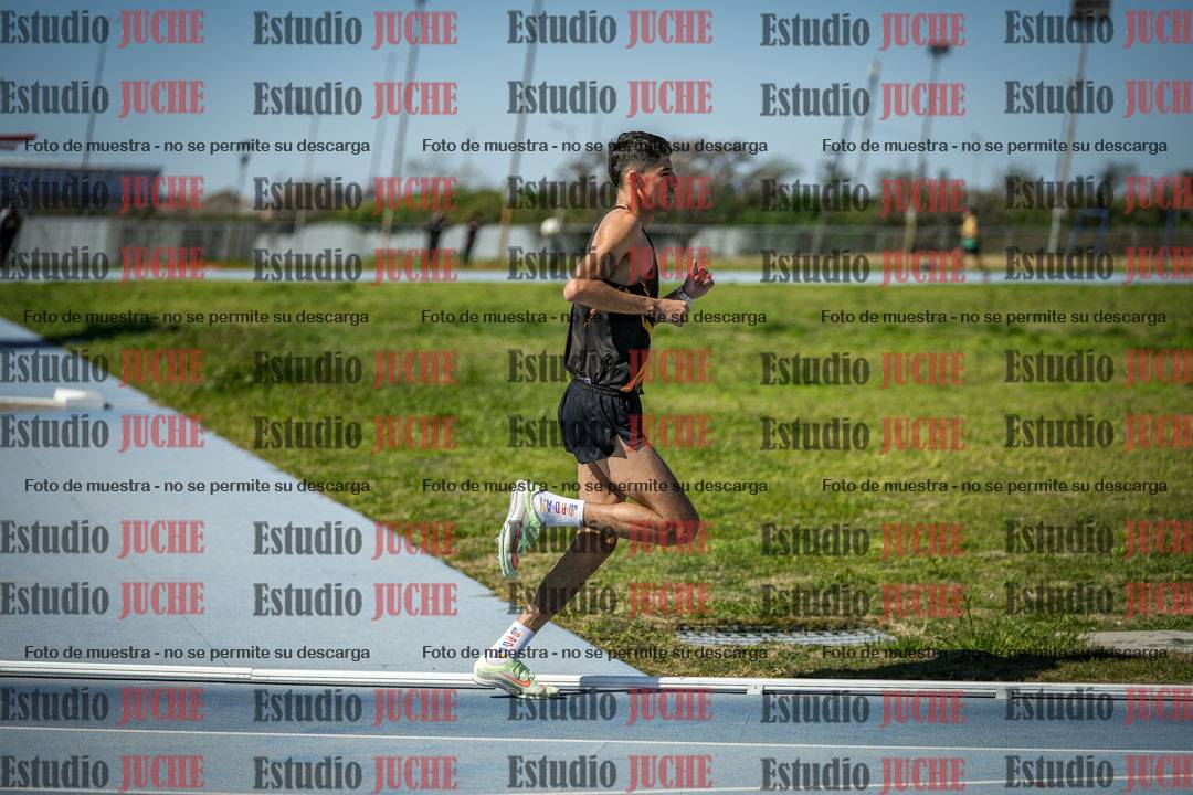 Fotos de los 5000 m llanos de mujeres y varones