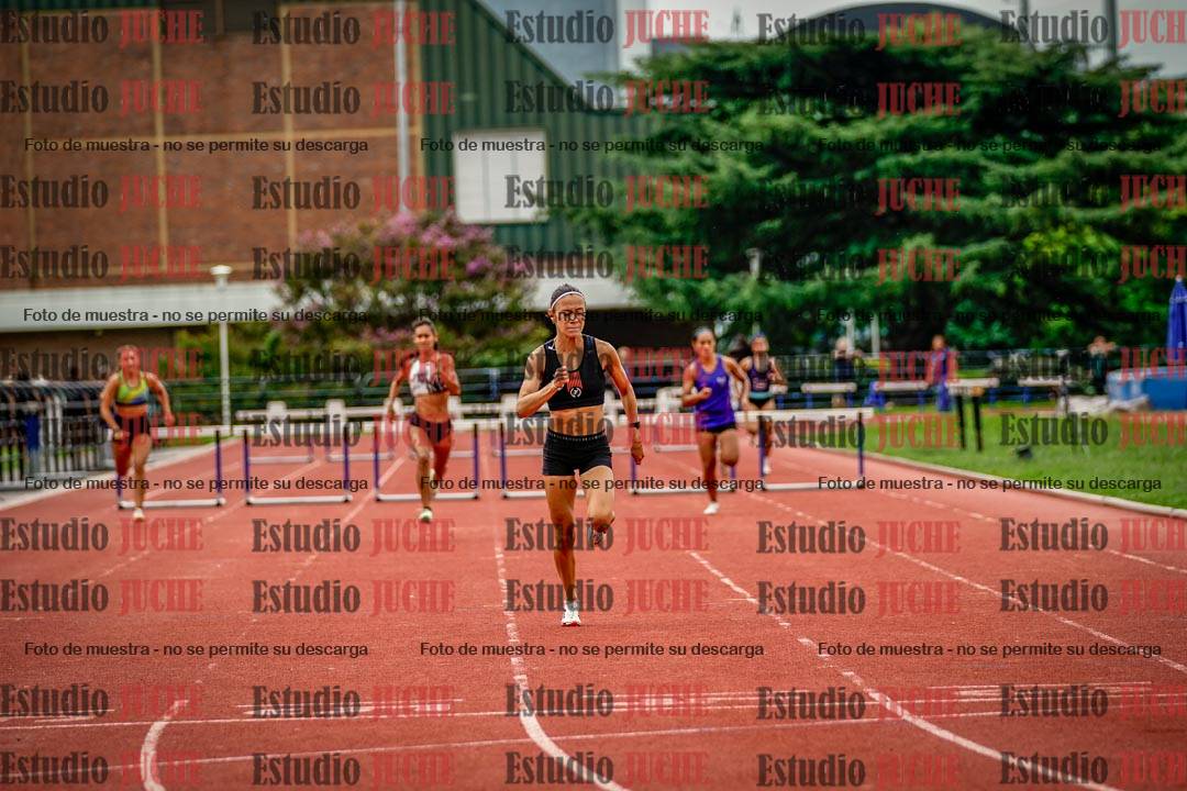 Fotos de los 400 m con vallas de mujeres