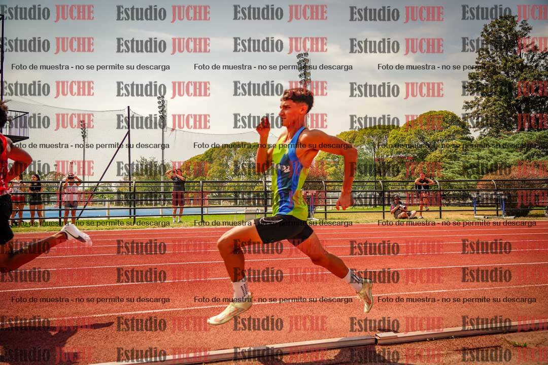 Fotos de los 200 m llanos de varones