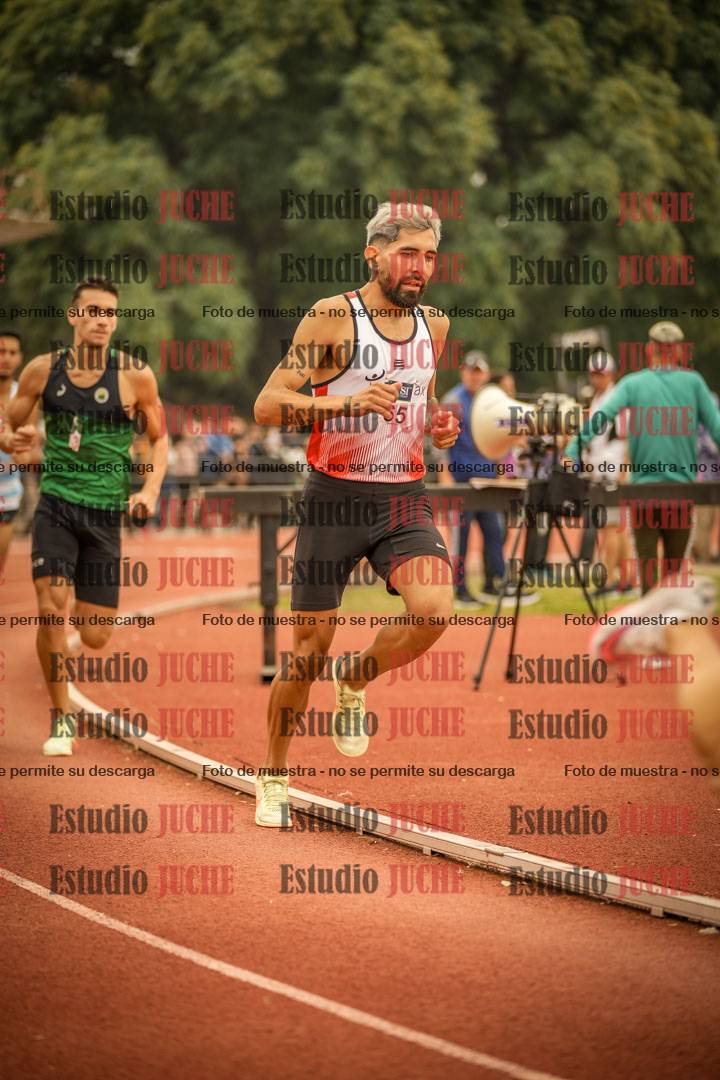 Fotos de los 800 m llanos de varones