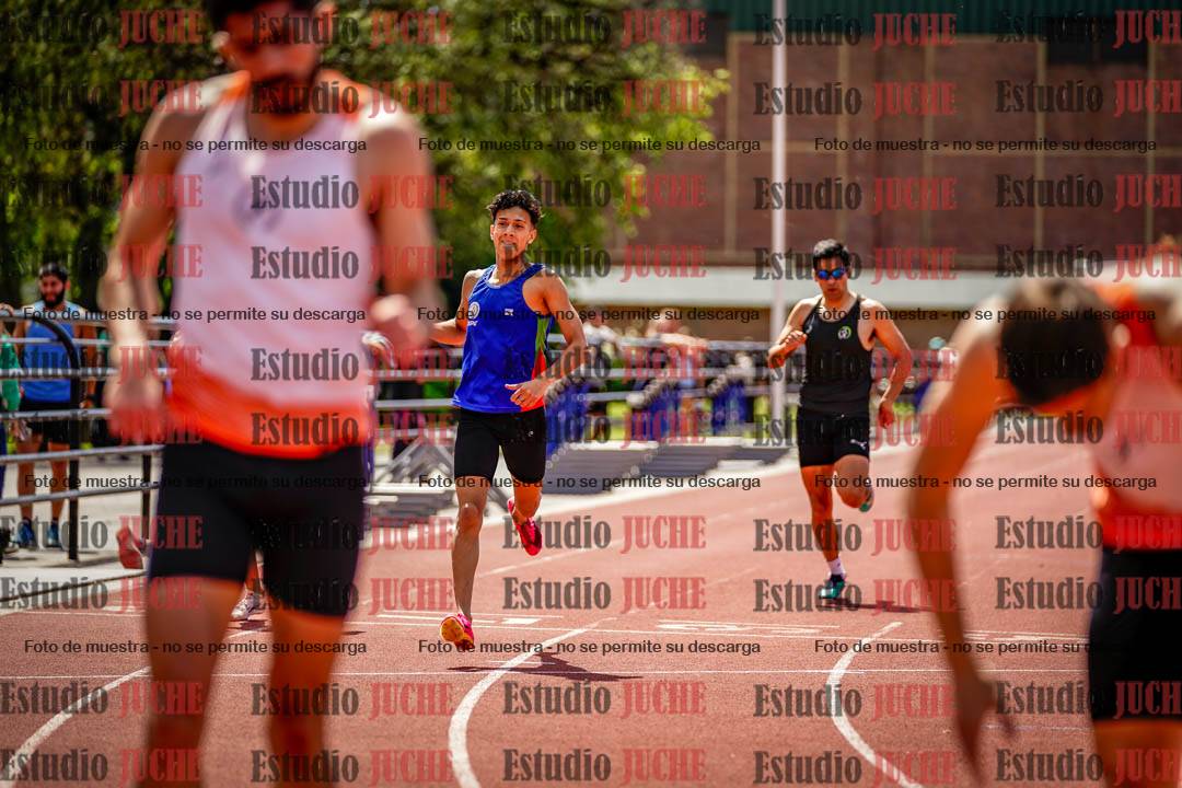 Fotos de los 400 m llanos de varones