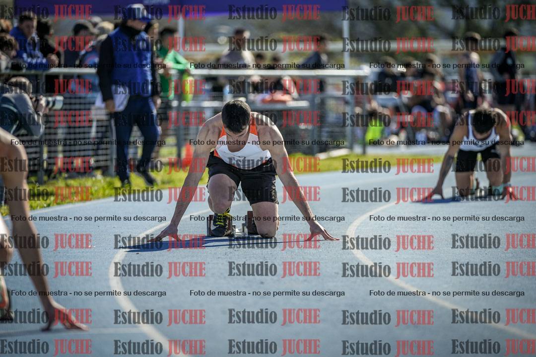 Fotos de los 400 m llanos de varones
