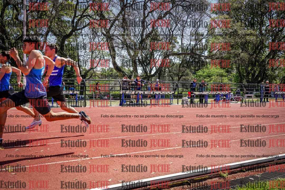 Fotos de los 100 m llanos de varones