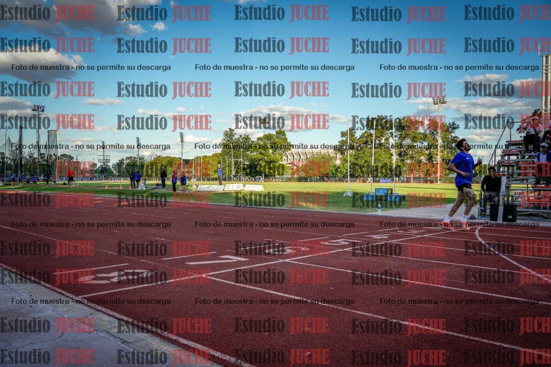 Fotos de los 400 m llanos de varones