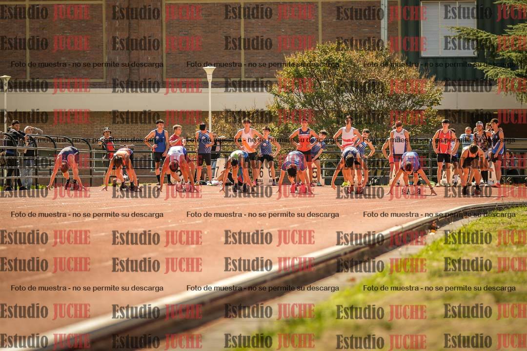 Fotos de los 100 m llanos de varones